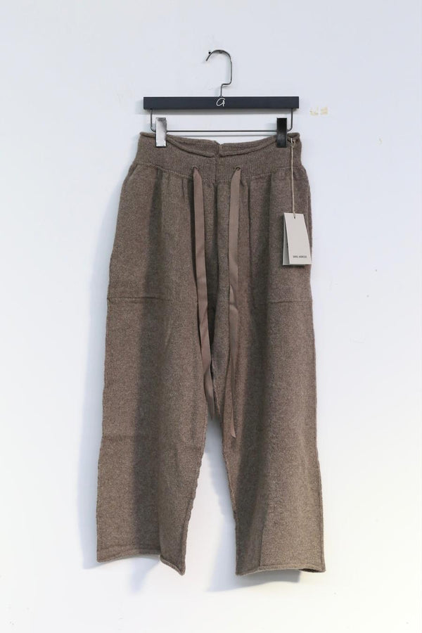 Daniel Andresen loose fitted trousers Cormorant sand color
